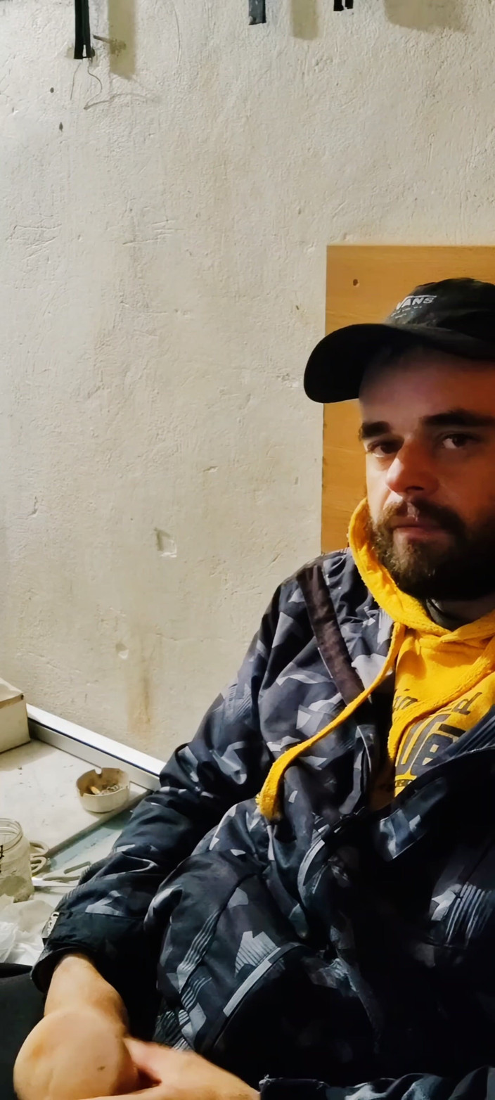 jerkofflover: Masturbation and Cumshot in a Yellow Jacket