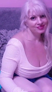 Blonde MILF Solo