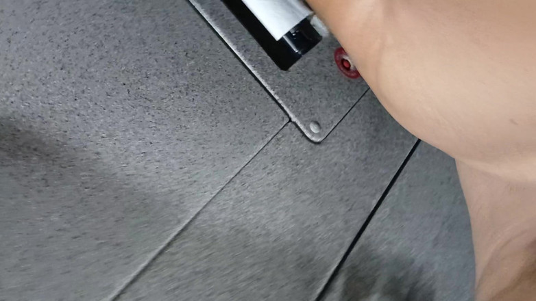 Shadyking: Publiczne Ruchanie W Łazience Autobusowej. Ogromny Spust Strzał
