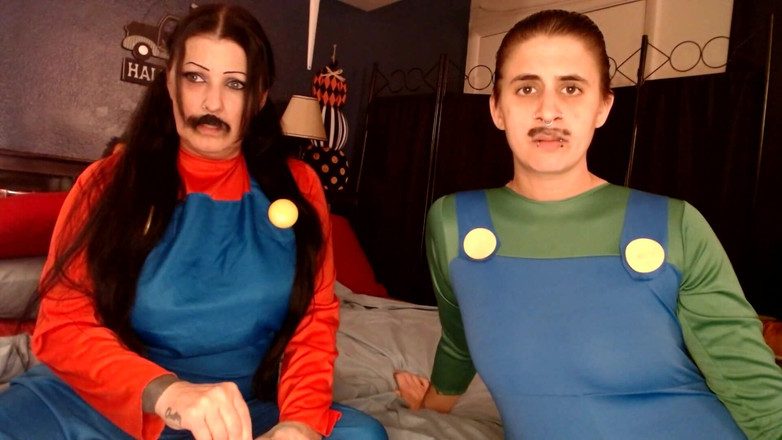 Abby Anna: Halloween cosplay rauchpause