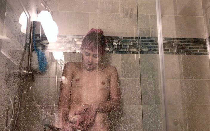 Kactus kutie: Genom duschglaset