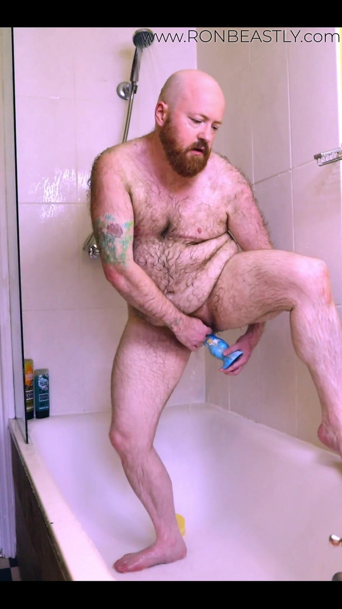 RonBeastlyFTM: Kom i duschen för att bli ren, slutade bli väldigt...