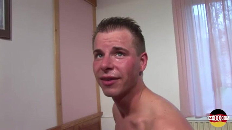 123XXX - 100% Amateurs: Super prsatá blonďatá milfka z Německa má ráda mladého čůráka