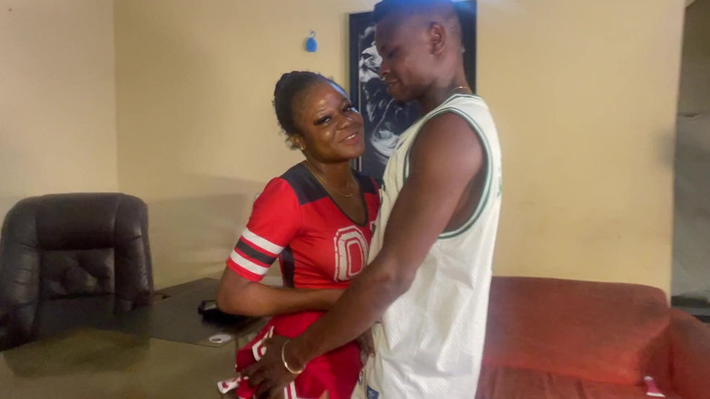 Sex naija 1: Fete din Tanzania sunt atât de bine
