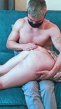 Sexy đánh đòn vợ