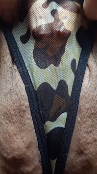 Ku, Die Unättliche MILF Masturbiert Mit All Ihren Spielsachen Und Ihrem Großen 30cm Dildo
