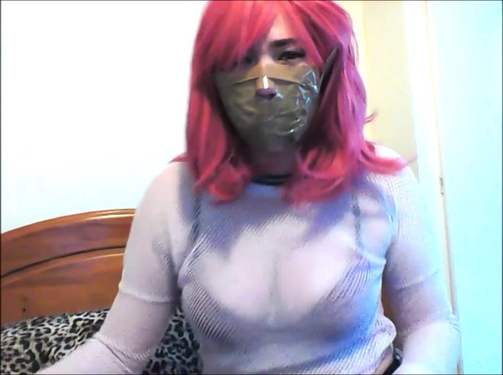 Selfgags classic: Міша Мейфейр у: балакун з кляпом на шкарпетках!