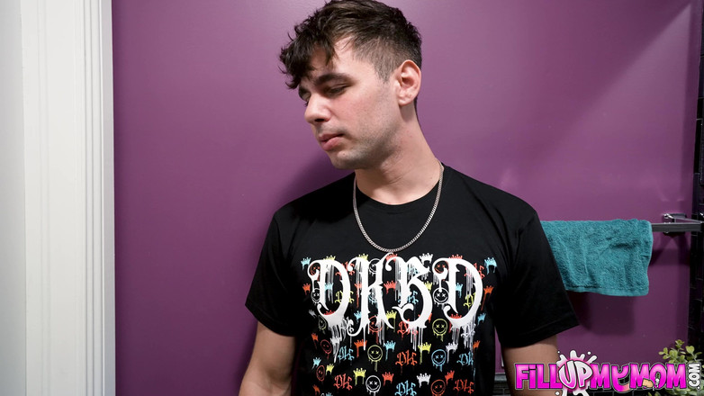 Fill Up My Stepmom: 艾米剑桥寻求Herl继子的帮助