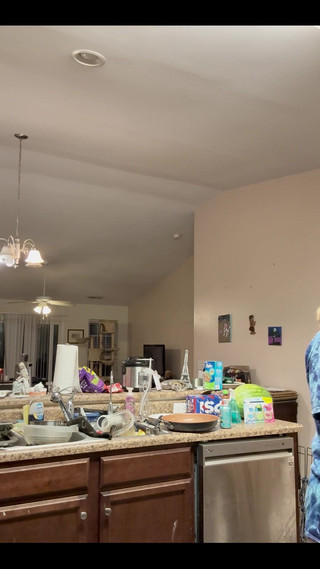 Suzy Wylde: Ledová káva se hackuje s tvým holkou Suzy Wylde