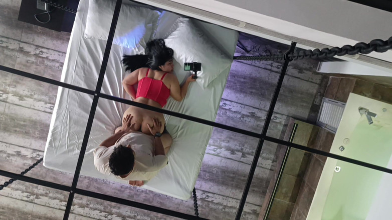 venusandzeus: Sex Într-un Motel Clandestin Mă Fute Și Ejaculează În Vaginul Meu