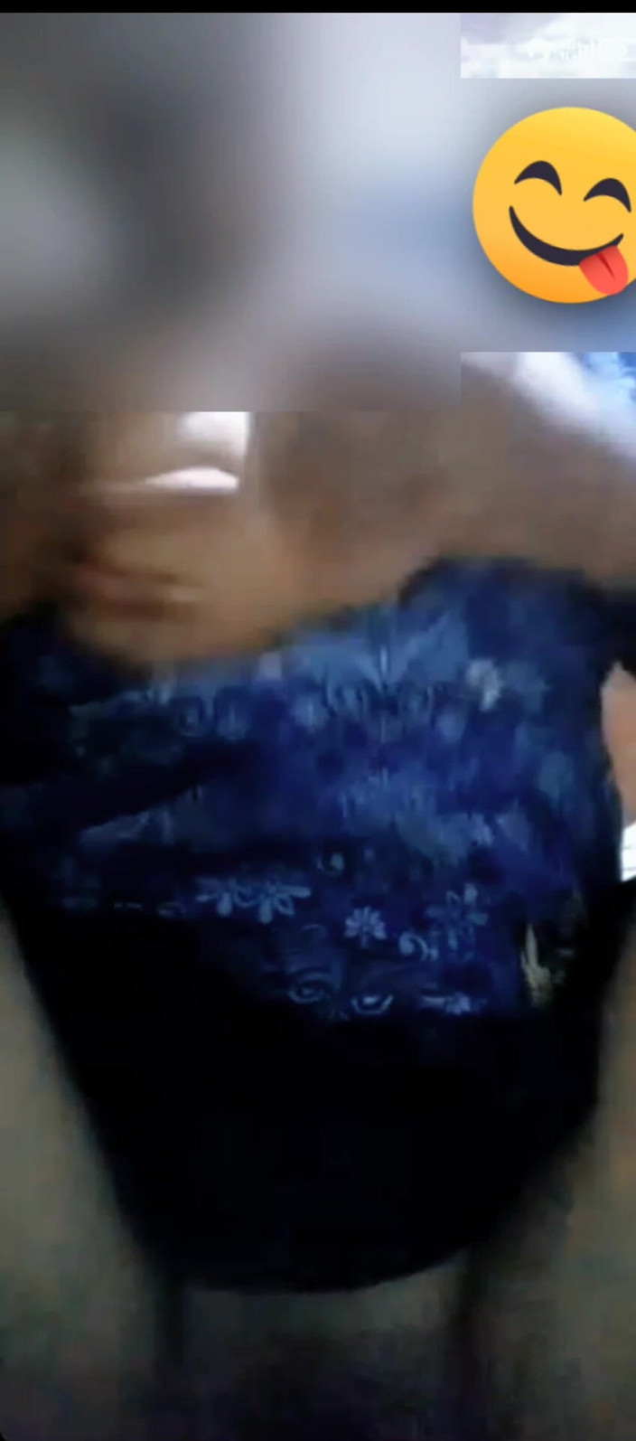 Astriana88: Video hovor s učitelem, který ukazuje přirozeně velká prsa