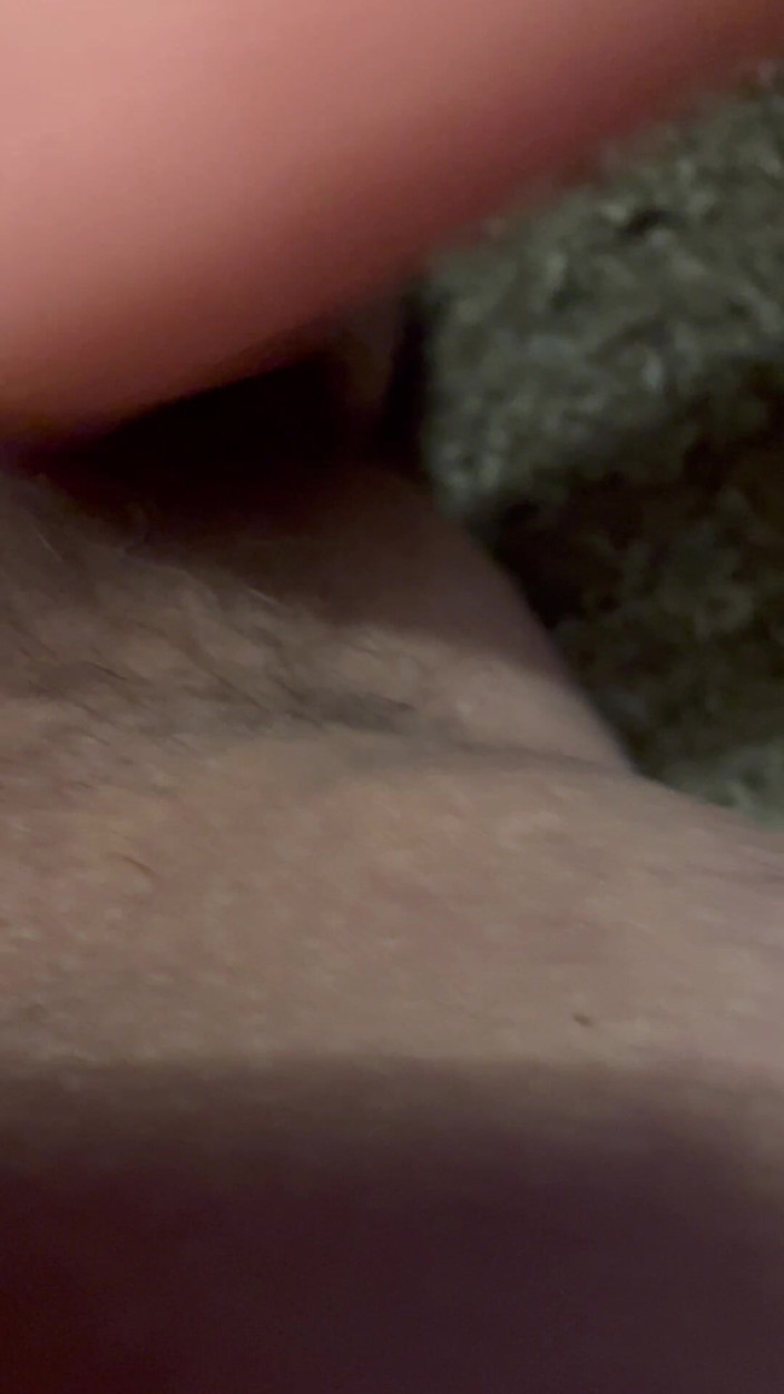 Tiny stepmama: Maschine gefickt