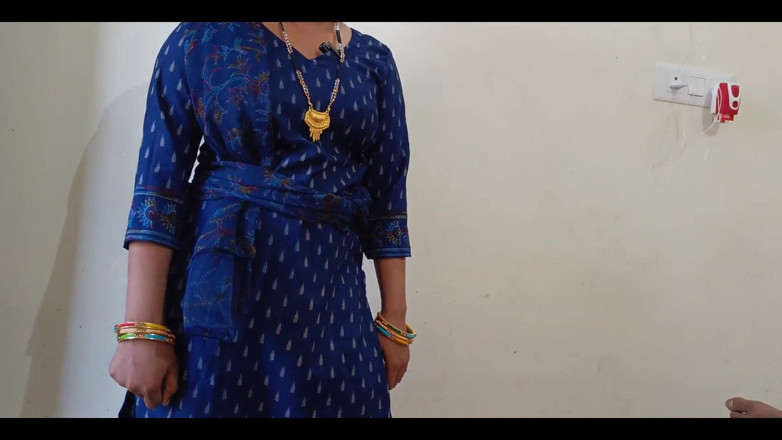 YOURAMRITA04: Quente indiana empregada do interior era sexo em estilo dogy...