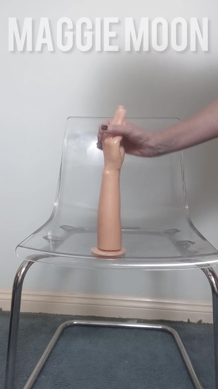 Maggie Moon: Treffen sie big alice