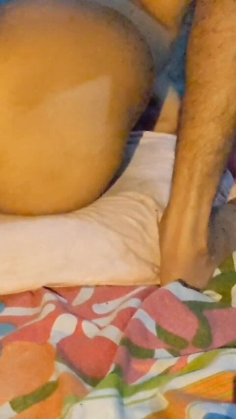 Creamy pussy: Немецкую грязную Tina трахает огромный член
