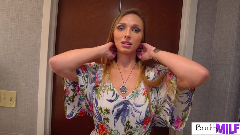 BrattyMilf: Stepmom has a new crush