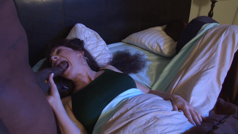 Milf in Love: Belle-mère, rêves noirs...
