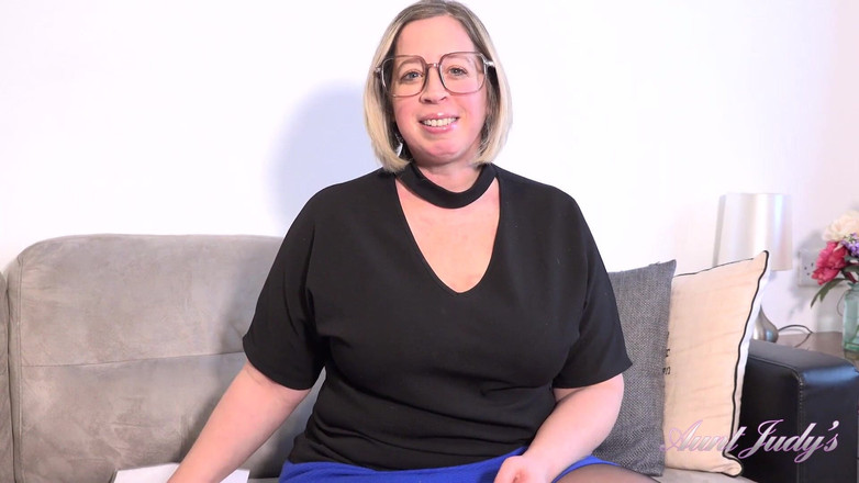 Aunt Judy's: AuntJudys - speciální lekce s nezbednou bbw učitelkou Ms.Star