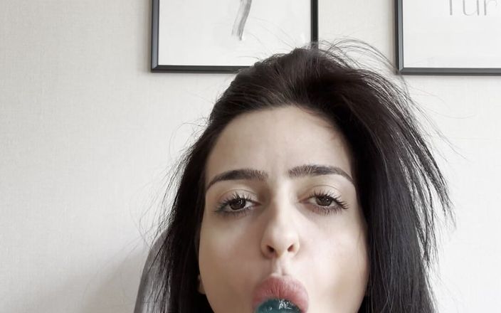 silicone_brunette: Трах раком