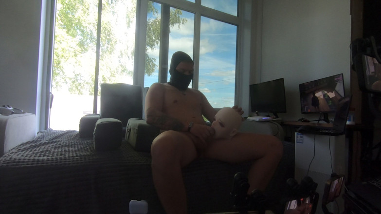 Karlson studio: Das unerwartete Treffen meines Nachbarn mit meiner Sexpuppe