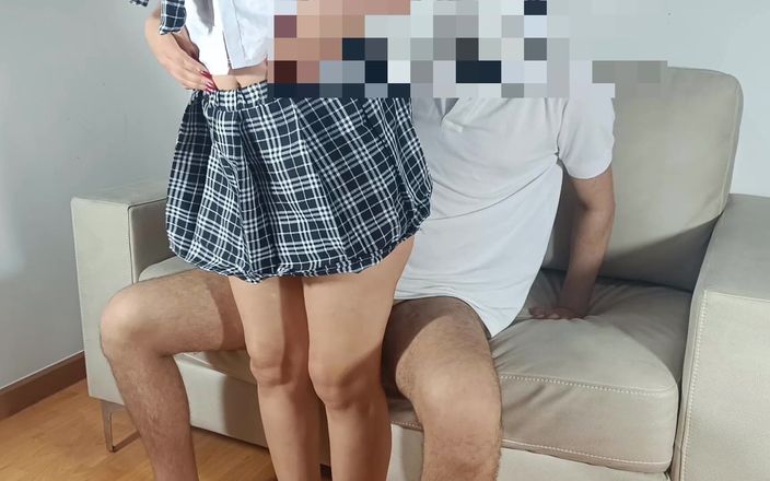 Indo Sex Studio: Une adolescente baise à la fac avec le directeur