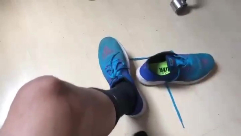 Riu Melo: Desfrutando meus pés, sapatos e calcinhas fedorentos depois de um...