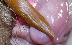 사용자 정의 : 긴 젖은 클리토리스 브러시 에지