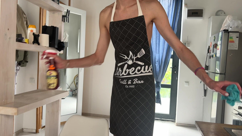 Sandro Jenner: Il patrigno ha scopato un ragazzo carino in cucina in...