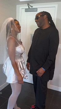 Le meilleur homme donne à Raven avale un facial énorme avant son mariage