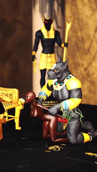 Anubis neukt hard een sexy zwarte slaaf in een Egyptische tempel
