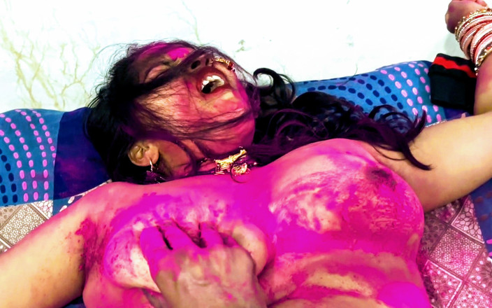 Happyhome: 来认识霍莉的姐夫，让小姨子后入并射在她的屁股上