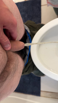 Small Cock Virgin Peeing