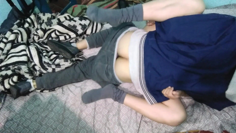 Fitcure1: Sexe habillé