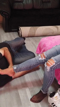 Fotdyrkan för en blond mogen kvinna