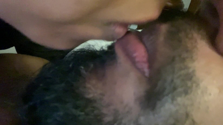 Arabicqueen: Indian Lip Kiss