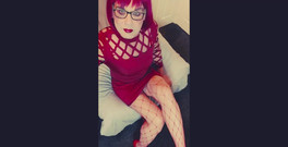 Juniperberi29: Gambe e una classica scarpa con i tacchi rossi