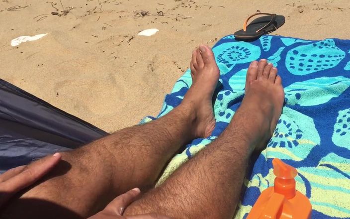 Manly foot: Imagine ce que tu ferais si tu retrouvais ces pieds...