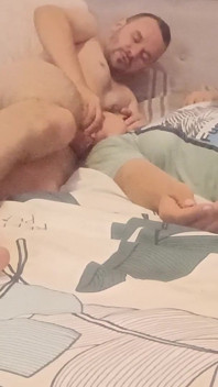 Stiefvater Fickt Mich Gut in Meinen Mund Und Lässt Dich in Meinen Mund Und Ich Schlucke Sperma