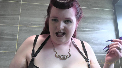 Mxtress Valleycat: 煙と服従