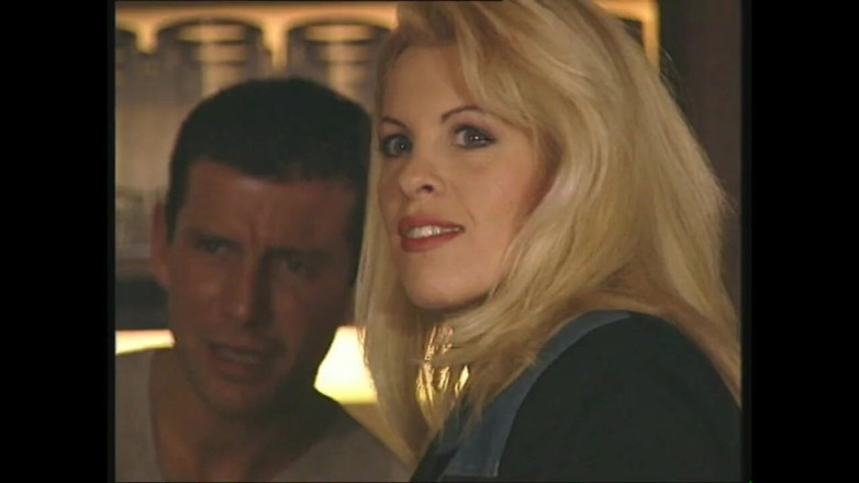 MMV films - The Original: Si blonde seksi panas dan cantik menghisap zakar keras besar...