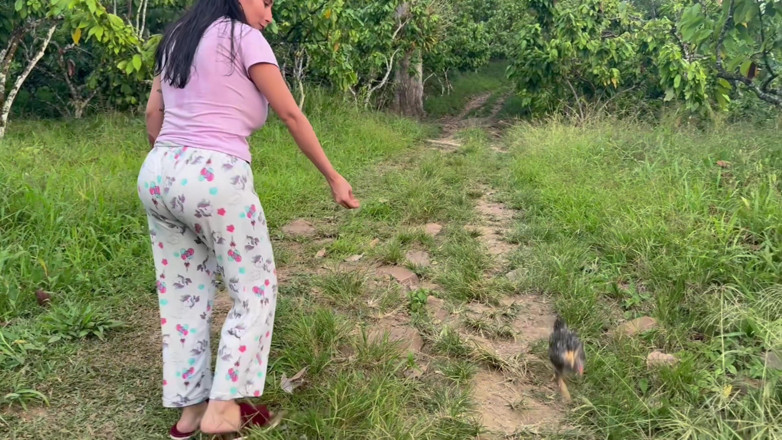 Jenifer Play: สาวชนบทยอมรับข้อเสนอไปเมืองเพื่อมีเพศสัมพันธ์