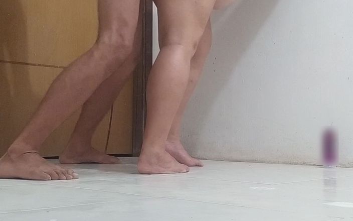 Lily & Theo: The Bitch After the Beach: Risky Fuck with the Big...