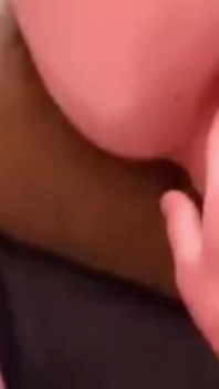 Isteri matang curang suami dengan orang asing muda
