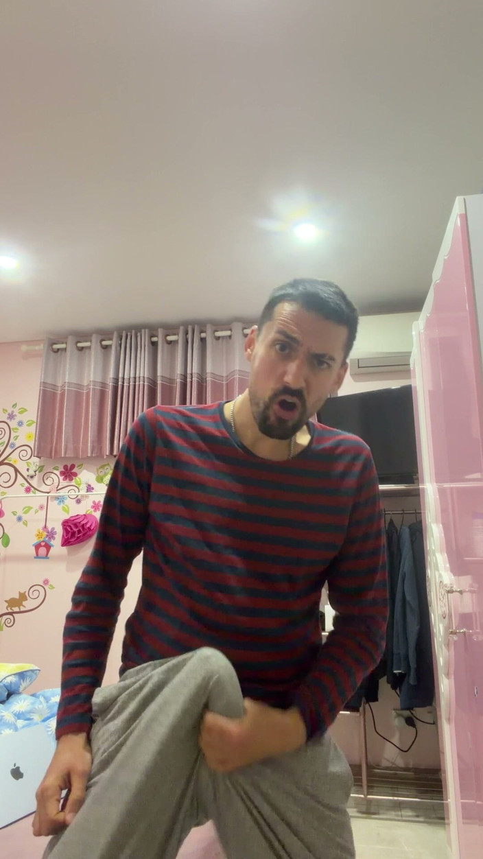 Liam Harding: Hot Stepdaddy Jerking off Nuts Like Crazy