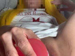 Cee: Gets so Creamy While Masturbating