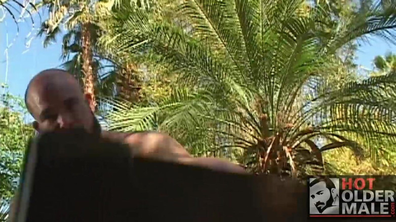 Pantheon men: Bear oasis dan e Jeff