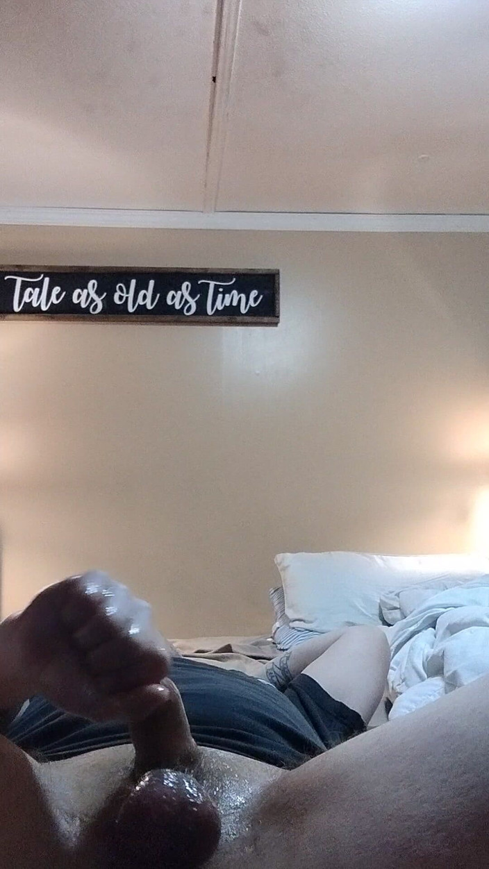 Mofarmer92: Aku lagi mikirin banci yang lagi dudukin kontolku