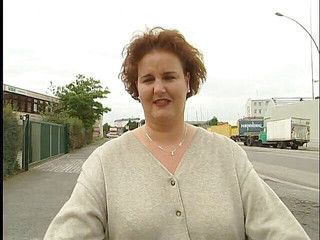 Xfamster: Bbw già khoe vú ngoài trời