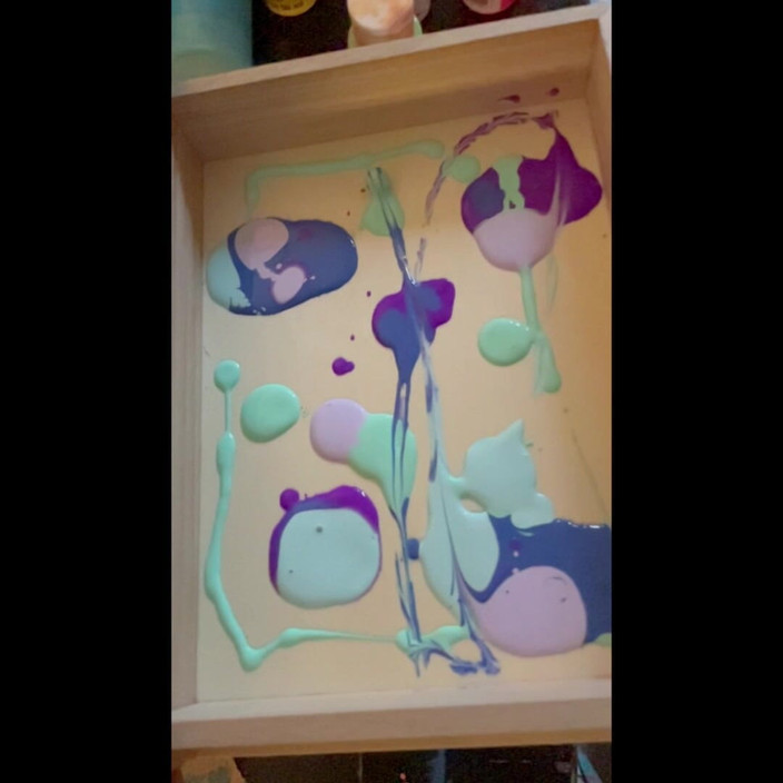 Suzy Wylde: Suzy Wylde est une artiste