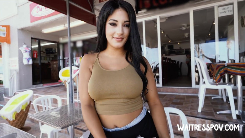 Waitress POV: Chelneriță CU VEDERE LA PERSOANA 1 - Kosame Dash - Coochie Kabob